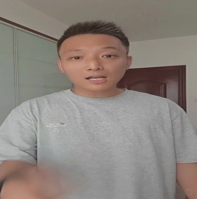 青训风波后续：张卓毅宣布放弃足球转战羽毛球