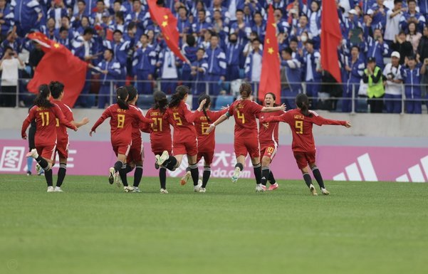 中国足球：变革初见效